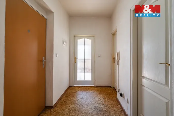 Pronájem bytu 2+kk, Mariánské Lázně - Úšovice, Kubelíkova, 47 m2