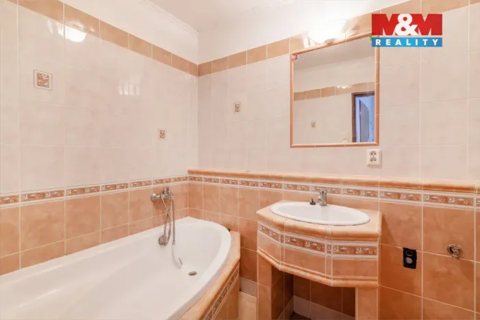 Prodej rodinného domu, Benátky nad Jizerou - Kbel, 75 m2