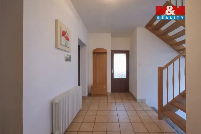 Prodej rodinného domu, Stáj, 250 m2