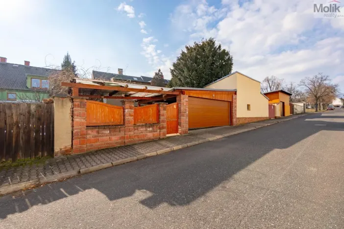 Prodej rodinného domu, Dubí - Běhánky, Palackého, 182 m2