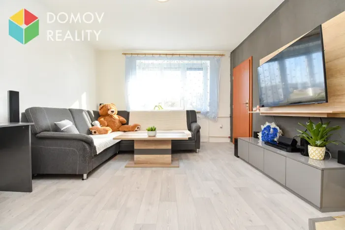 Pronájem bytu 2+1, Tmaň, Sídliště, 43 m2