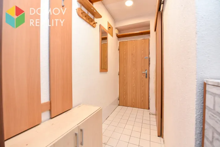 Pronájem bytu 2+1, Tmaň, Sídliště, 43 m2