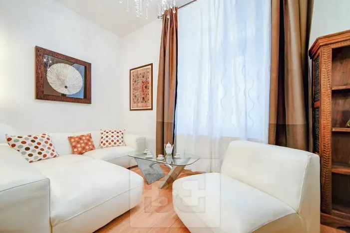 Pronájem bytu 1+1, Brno, Biskupská, 42 m2