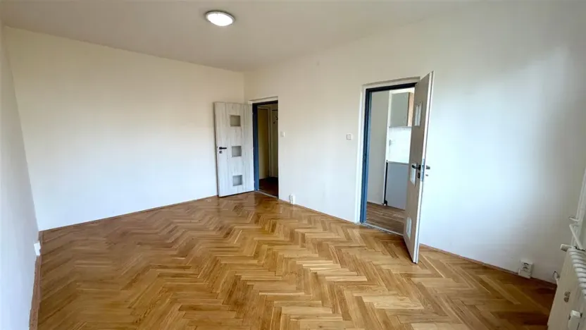 Prodej bytu 1+1, Cheb, 17. listopadu, 34 m2