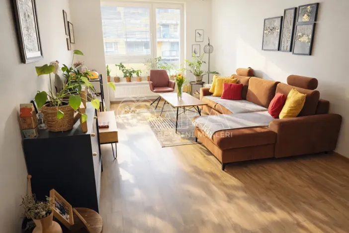 Pronájem bytu 2+kk, Praha - Vysočany, Pod Harfou, 52 m2