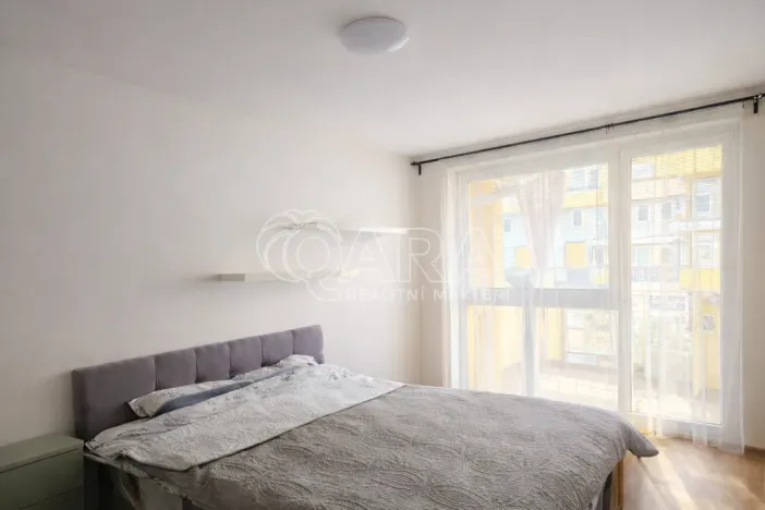 Pronájem bytu 2+kk, Praha - Vysočany, Pod Harfou, 52 m2