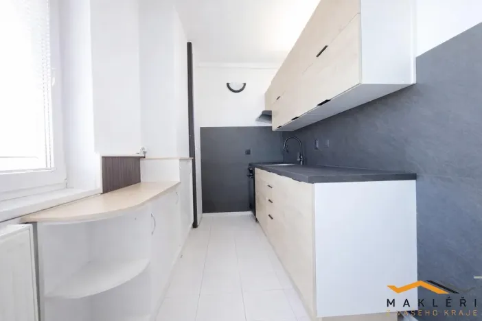 Pronájem bytu 3+1, Jindřichův Hradec - Jindřichův Hradec IV, Mládežnická, 79 m2