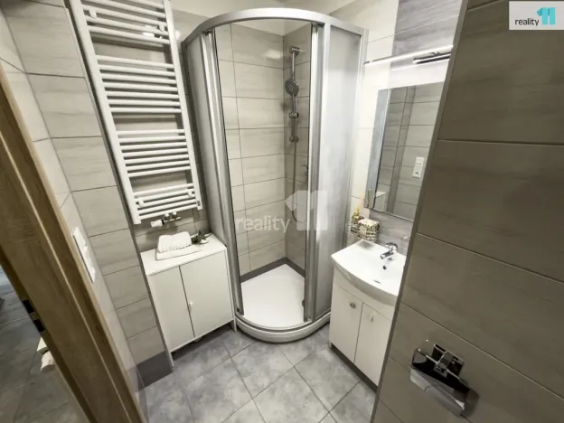 Prodej bytu 3+kk, Lošany, 64 m2