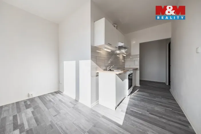 Prodej bytu 4+1, Volary, Sídl. Míru, 80 m2