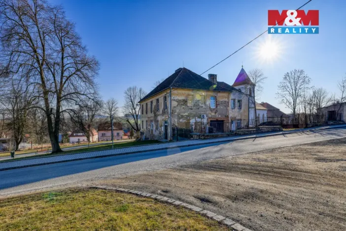 Prodej rodinného domu, Hradec, 323 m2