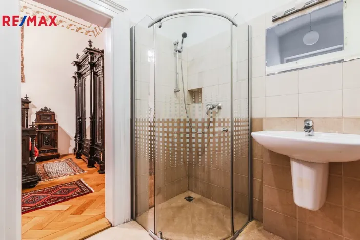 Pronájem kanceláře, Praha - Nové Město, Na Zderaze, 180 m2