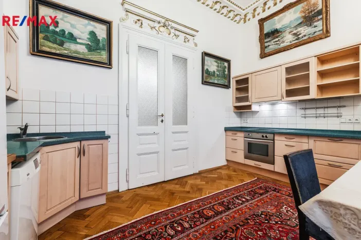 Pronájem kanceláře, Praha - Nové Město, Na Zderaze, 180 m2