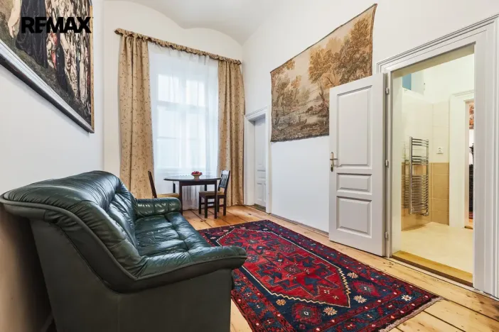 Pronájem kanceláře, Praha - Nové Město, Na Zderaze, 180 m2