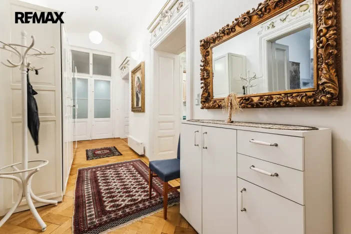 Pronájem kanceláře, Praha - Nové Město, Na Zderaze, 180 m2