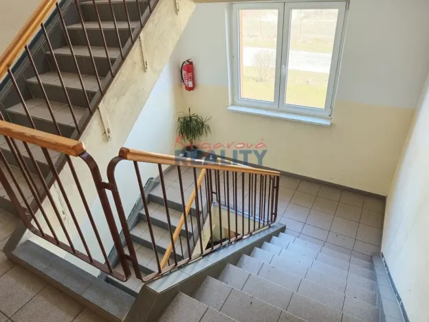 Pronájem bytu 2+1, Bujanov, 63 m2