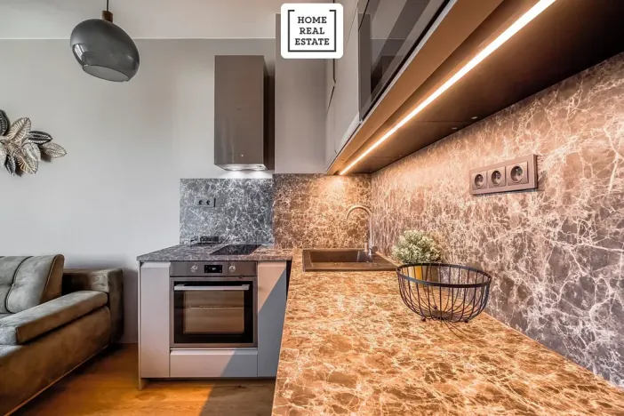 Prodej bytu 2+kk, Praha - Strašnice, Černokostelecká, 40 m2