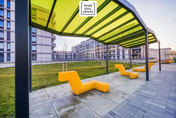 Pronájem bytu 2+kk, Praha - Vysočany, Kolbenova, 55 m2