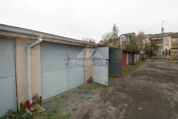 Pronájem garáže, Plzeň, Na Cihlářce, 15 m2