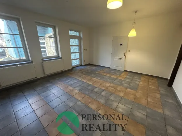 Pronájem kanceláře, Neratovice, Janáčkova, 105 m2