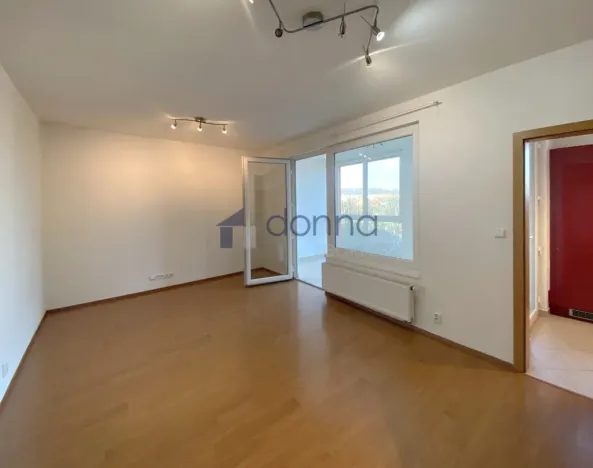 Pronájem bytu 1+kk, Praha, Nademlejnská, 35 m2