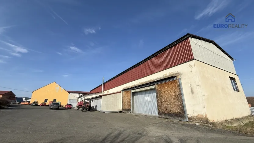 Prodej výrobních prostor, Erpužice - Blahousty, 10996 m2