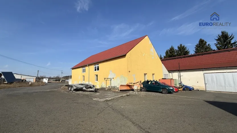 Prodej výrobních prostor, Erpužice - Blahousty, 10996 m2