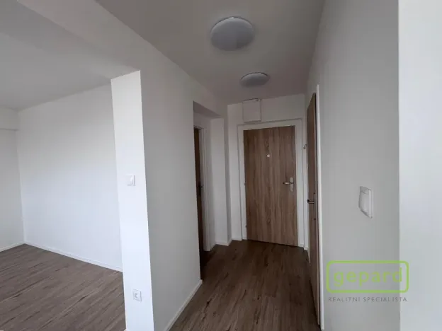 Pronájem bytu 1+kk, Sedlčany, Na Severním sídlišti I, 35 m2