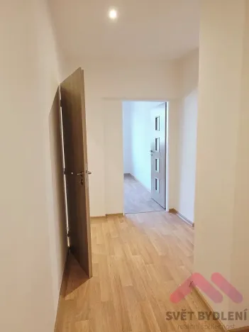 Pronájem bytu 2+1, Praha - Žižkov, Ambrožova, 82 m2