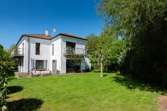 Prodej rodinného domu, Statenice, Zelená, 285 m2