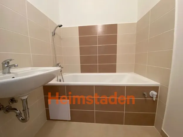 Pronájem bytu 2+1, Orlová - Lutyně, Masarykova třída, 57 m2