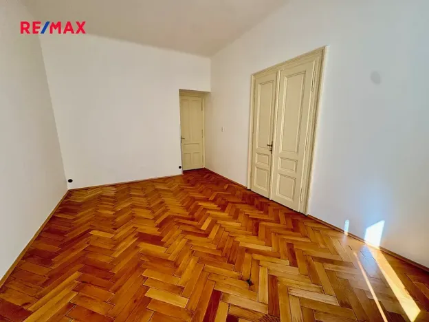 Pronájem bytu 3+1, Praha - Vinohrady, Slezská, 97 m2