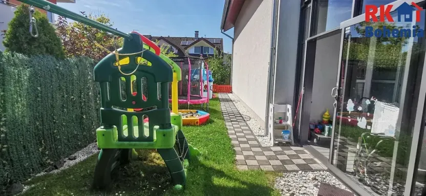 Prodej rodinného domu, Praha - Újezd nad Lesy, Lutínská, 18 m2