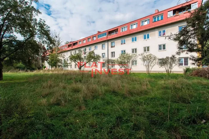 Pronájem bytu 1+kk, Praha - Kobylisy, Vršní, 28 m2