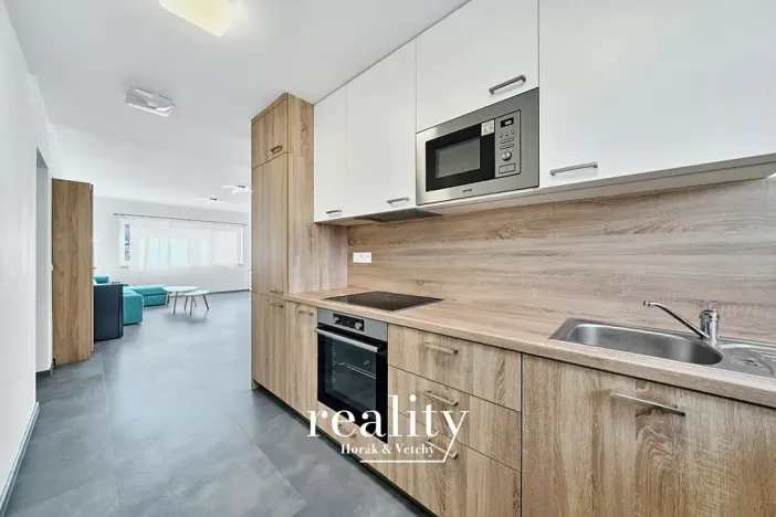 Pronájem bytu 3+kk, Znojmo, Hrušňová, 80 m2