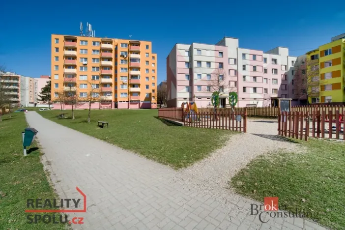 Pronájem bytu 1+kk, Týn nad Vltavou, náměstí Mládeže, 32 m2