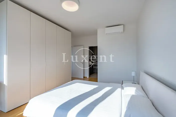 Pronájem bytu 2+kk, Praha - Smíchov, Holečkova, 62 m2