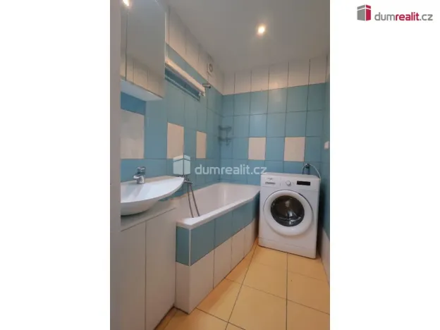 Pronájem bytu 2+kk, Praha - Letňany, Malkovského, 42 m2