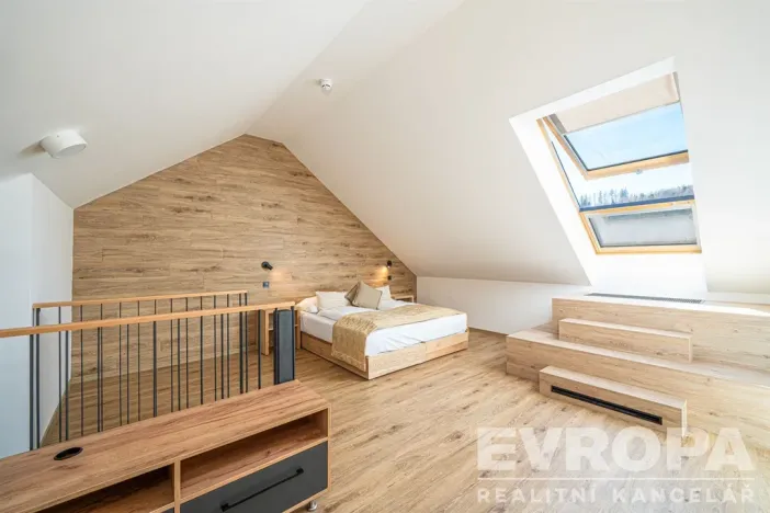 Prodej bytu 2+kk, Černý Důl, 78 m2