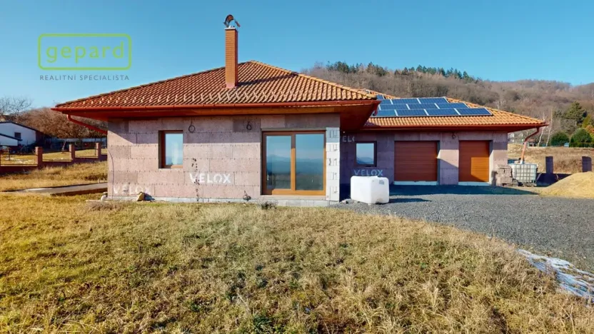 Prodej rodinného domu, Krupka - Unčín, Polní, 200 m2