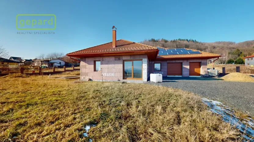 Prodej rodinného domu, Krupka - Unčín, Polní, 200 m2