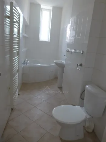 Pronájem bytu 2+1, Nový Bor, 73 m2