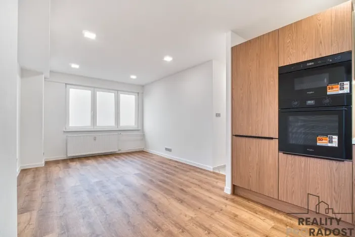 Prodej bytu 2+kk, Ostrava, Průběžná, 45 m2