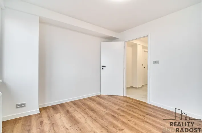 Prodej bytu 2+kk, Ostrava, Průběžná, 45 m2
