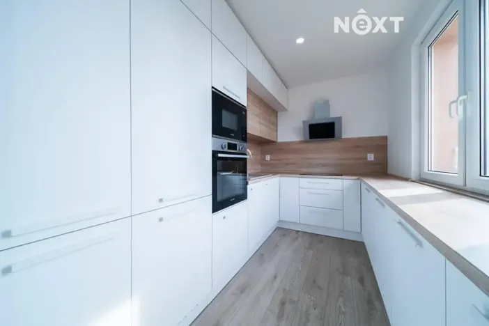 Pronájem bytu 2+kk, Karviná, Haškova, 54 m2