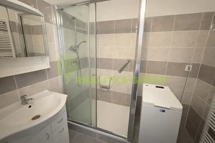 Prodej bytu 3+1, Zlín, Podlesí II, 68 m2