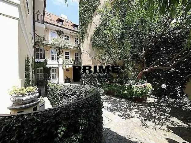 Pronájem bytu 2+1, Praha - Malá Strana, Vlašská, 73 m2