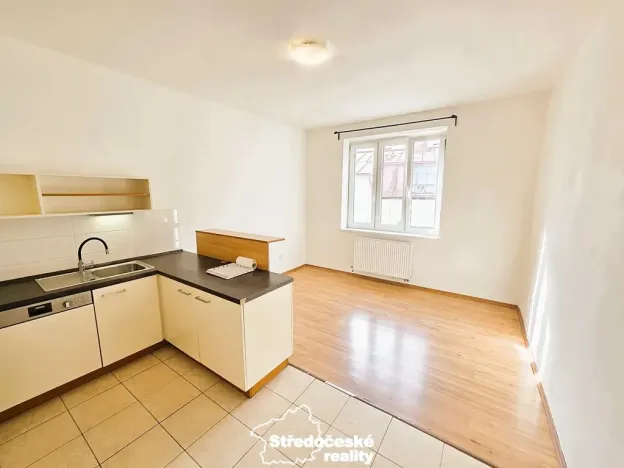 Pronájem bytu 2+kk, Praha - Holešovice, V zákoutí, 42 m2