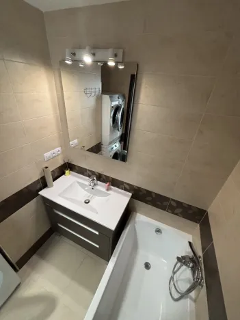 Pronájem bytu 3+kk, Pardubice, Bělehradská, 76 m2