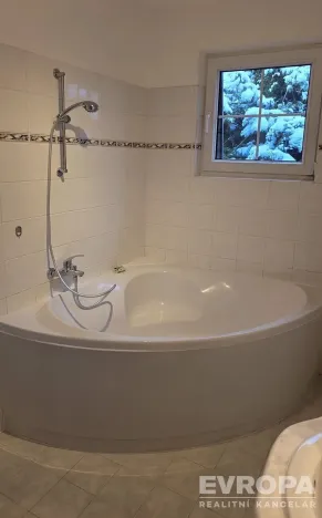 Pronájem rodinného domu, Praha - Nebušice, V březinkách, 365 m2