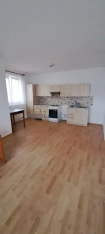 Pronájem bytu 2+kk, Trhové Sviny, Budovatelská, 45 m2